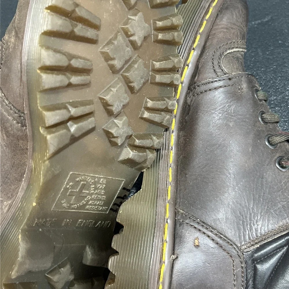 Dr.‎ Martens Boots Kids 3 Brown 8072 Made in England Leather Padded Collar Lug